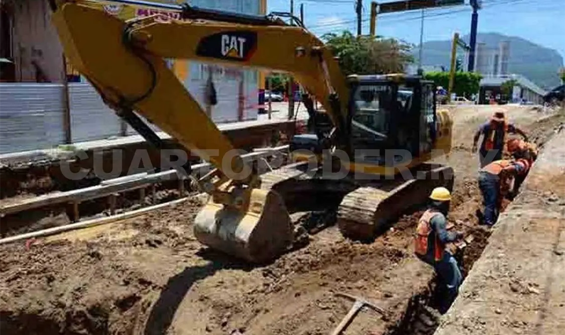 Las autoridades y profesionistas hacen mancuerna en los temas de desarrollo de obra pública. CP