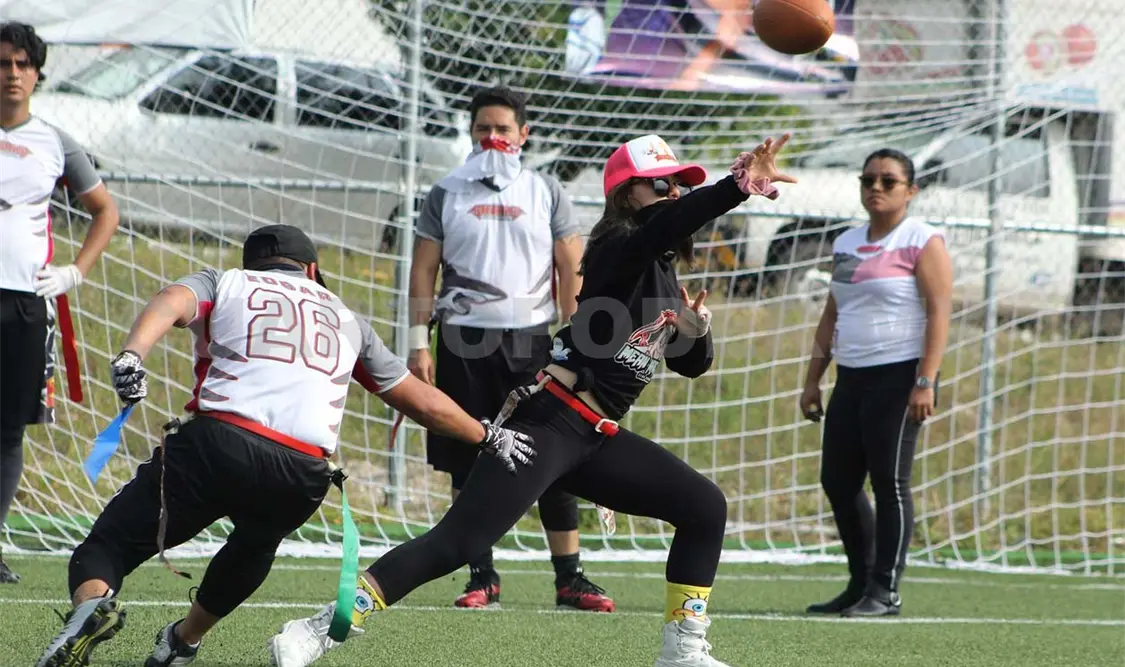 El Torneo Tocho para Todos de la Liga Uniflag se está disputando con uso de cubrebocas durante los partidos, entre otras medidas para reducir riesgos de salud. Cortesía