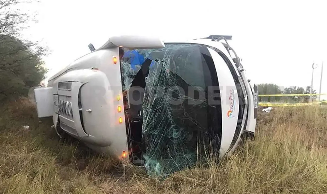 Vuelca autobús de Frenaaa; mueren 2