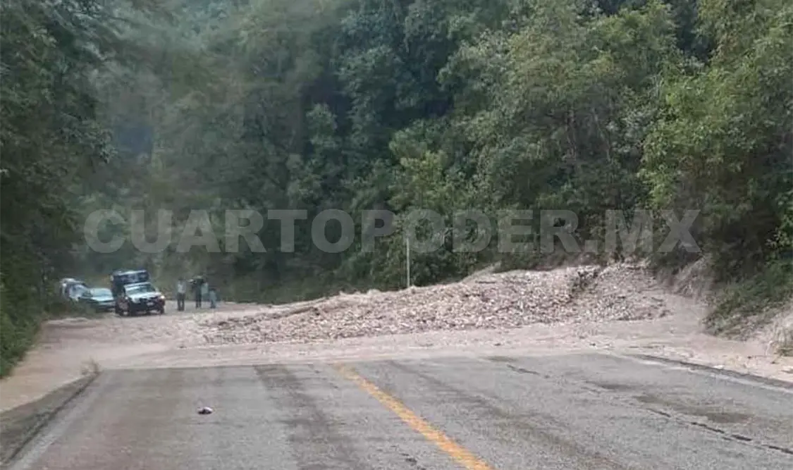 Cesa la lluvia dejando varias afectaciones