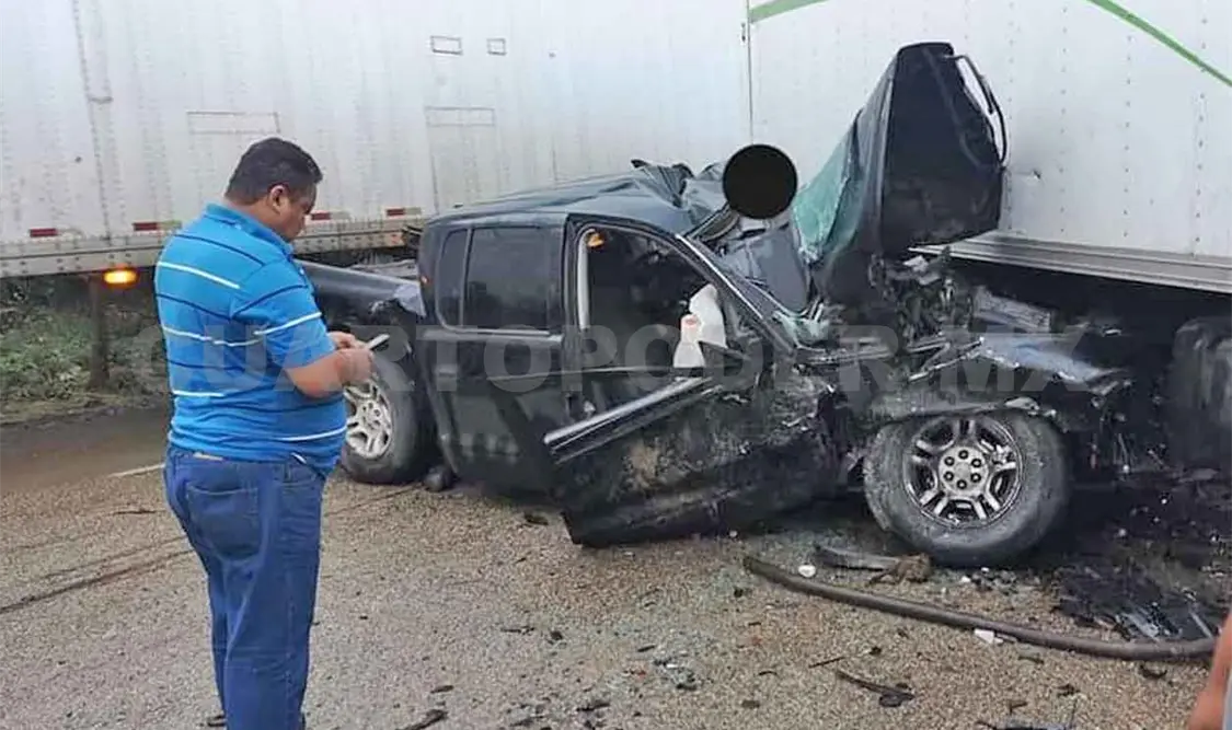 Accidente sobre carretera federal deja trágico saldo