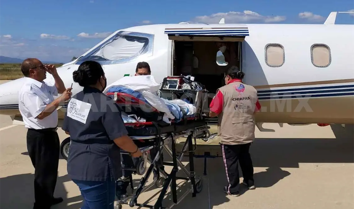 Trasladan vía aérea a niña con quemaduras a Texas