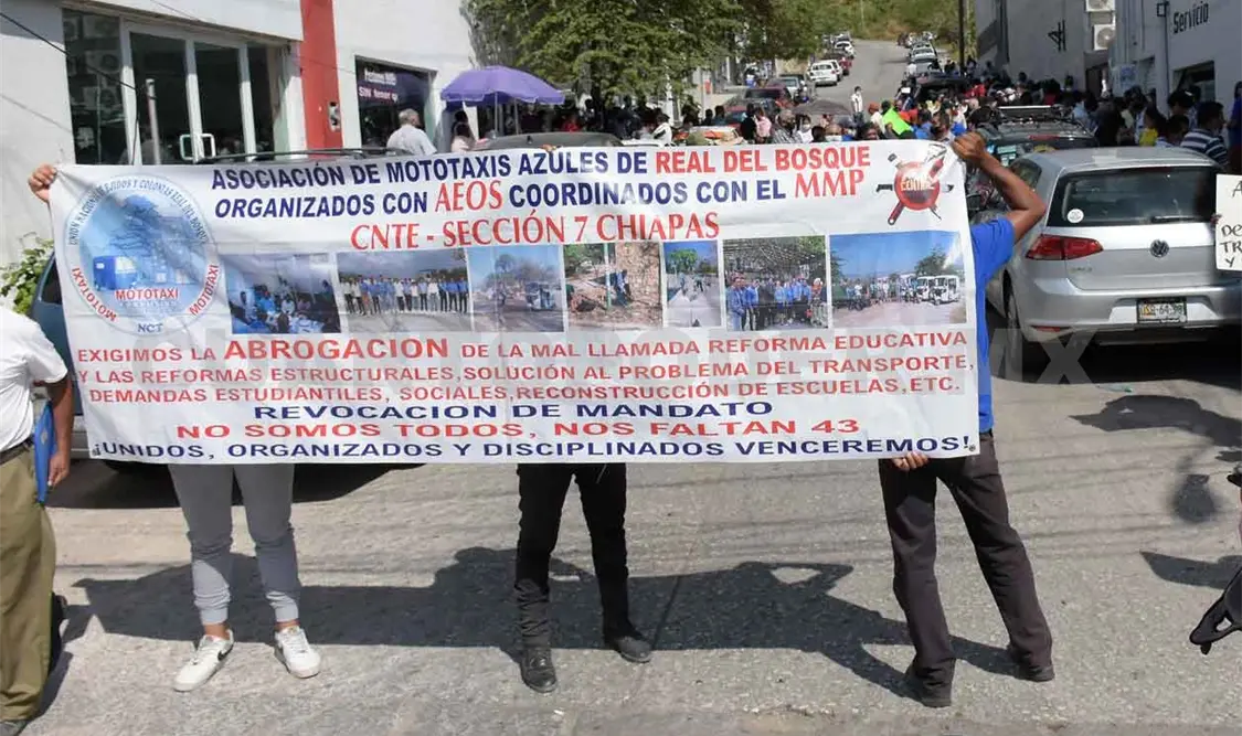 Mototaxistas exigen devolución de unidades