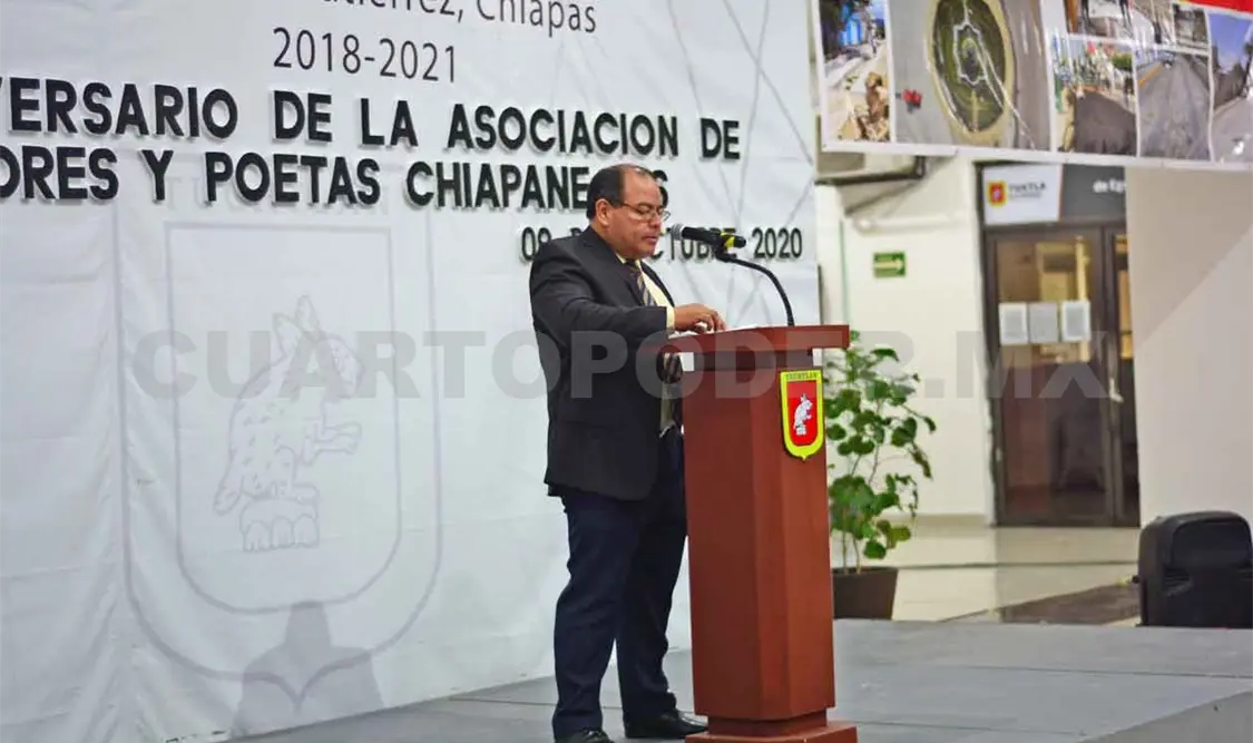 Escritores y poetas siguen con sus actividades