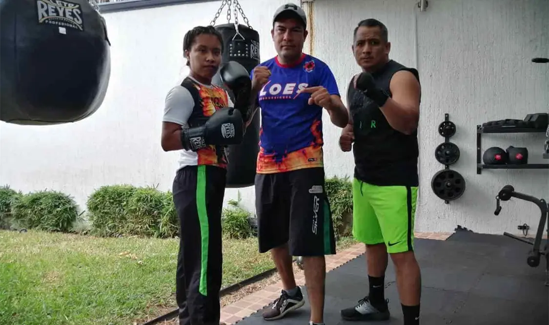 Tras convertirse en madre, la chiapaneca está lista para retomar su carrera boxística en Ixtapa. Cortesía