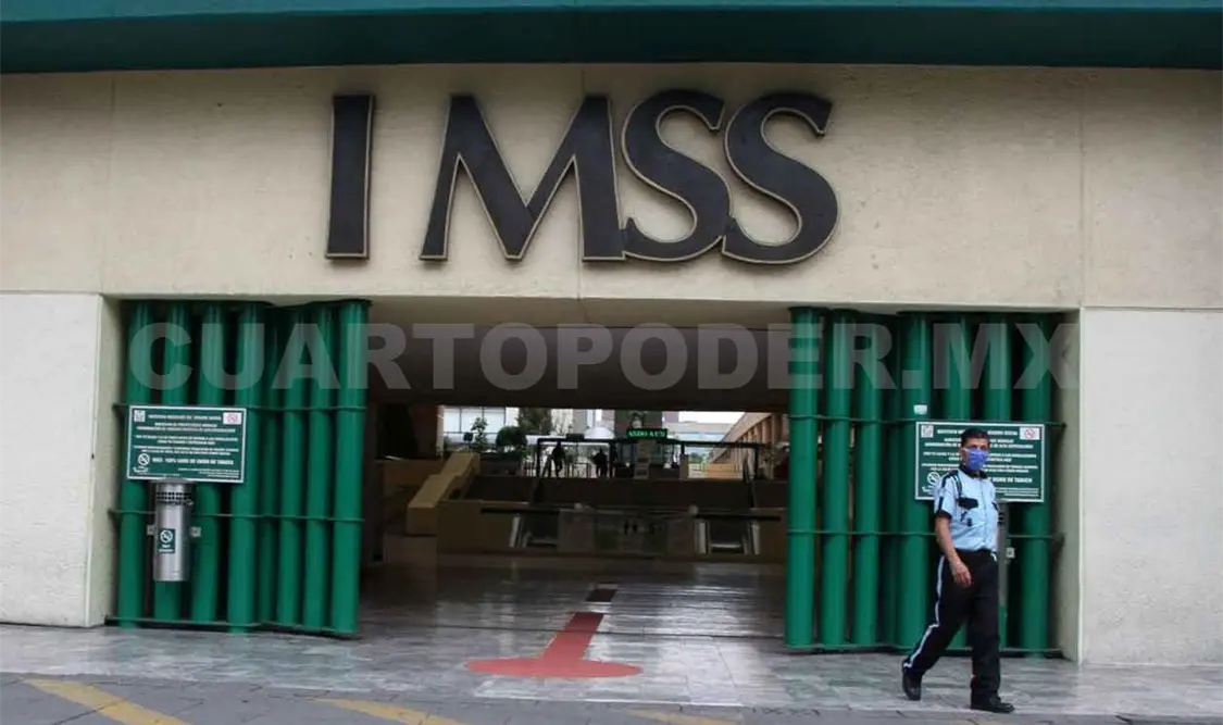 Procesan a dos funcionarios por irregularidades