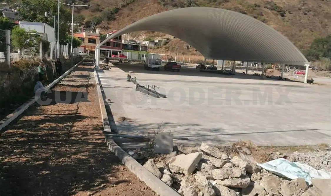 Reconstruyen Unidad Deportiva en Motozintla