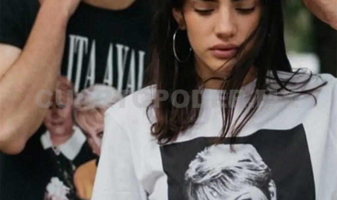Lolita Ayala lanza su línea de playeras