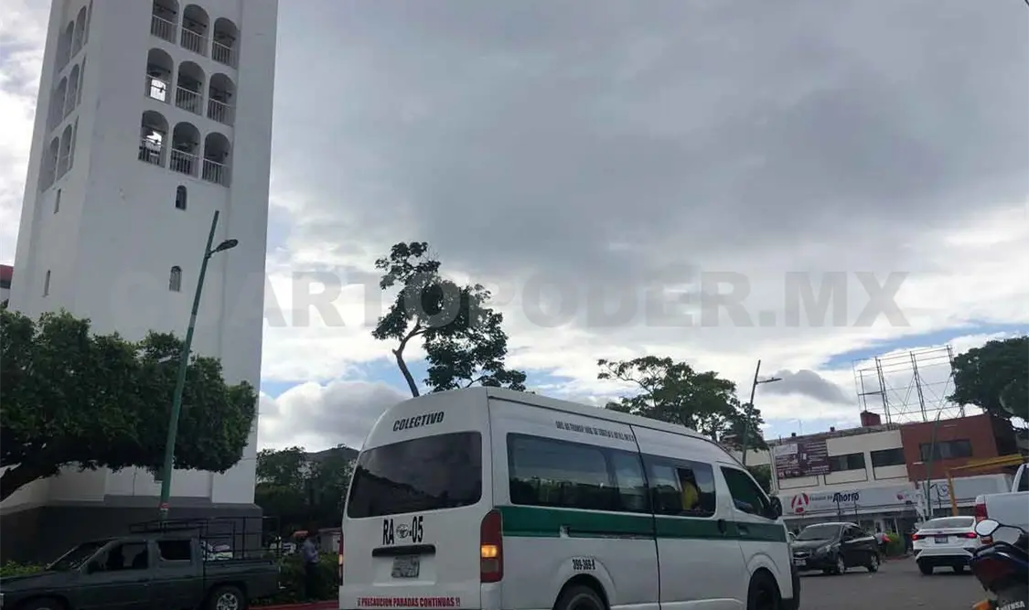Adeudan a socios del Conejobus 40 mdp