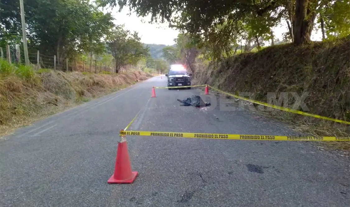 Muere policía arrollado por un volteo en retén