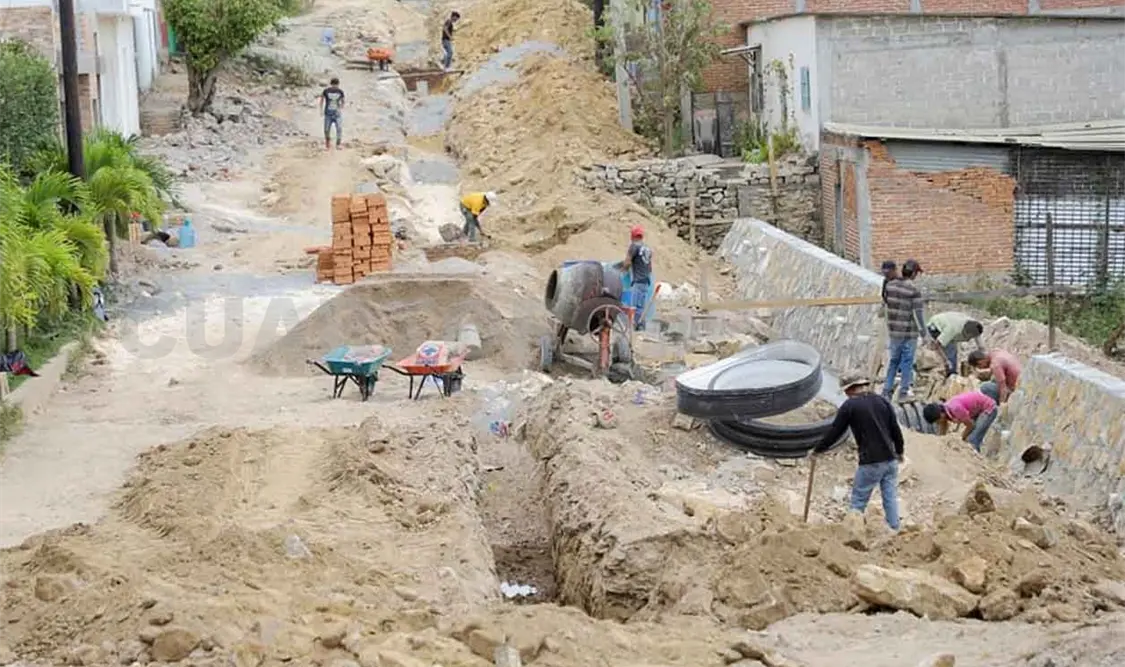 Obras Públicas continúa rehabilitación de caminos