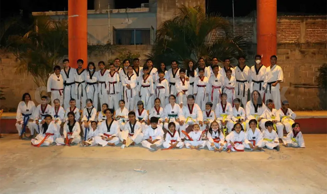 TOI Kumatz realiza examen de grados