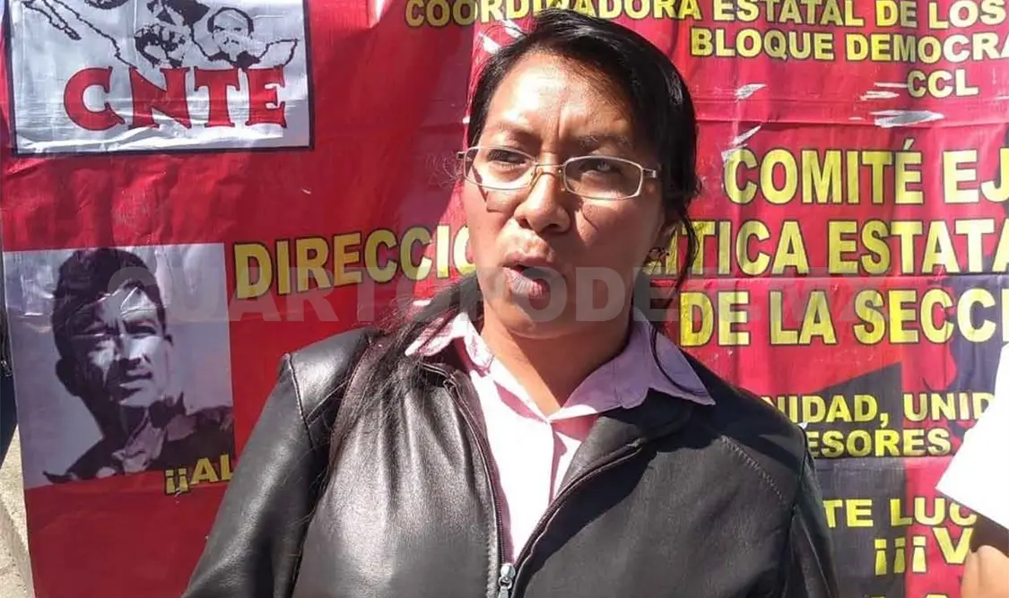 Maestros demandan derechos laborales