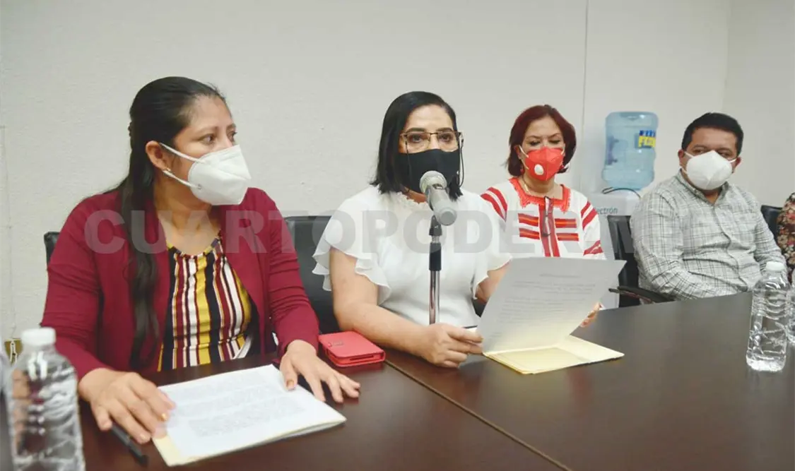 Suma Morena dos diputadas más