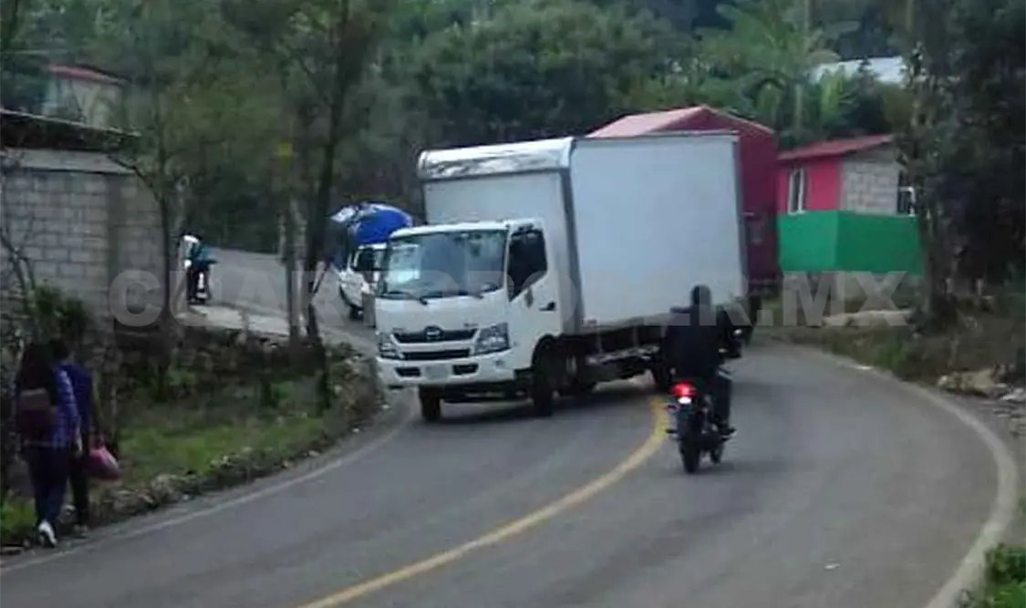 Bloqueo total en la vía Ocosingo-San Cristóbal