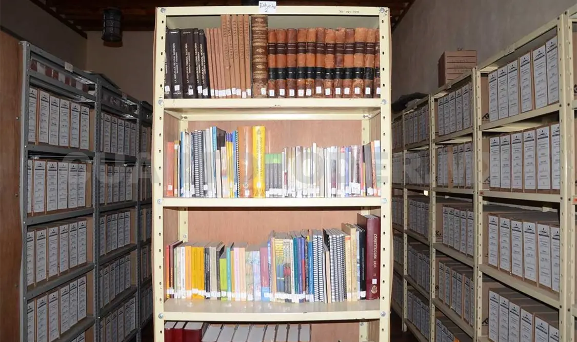 Catalogarán archivos diocesanos de SCLC