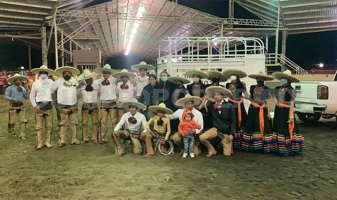 El Laurel y Tecpatán, campeones del Torneo Navideño
