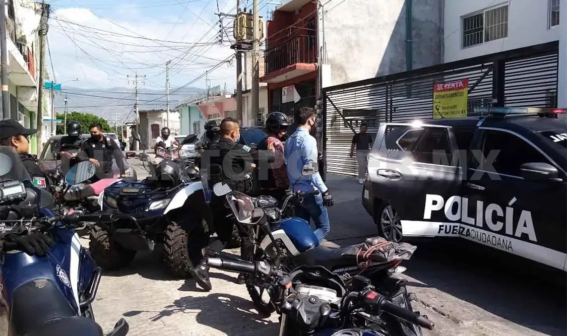 Aseguran a dos motociclistas señalados de intento de asalto