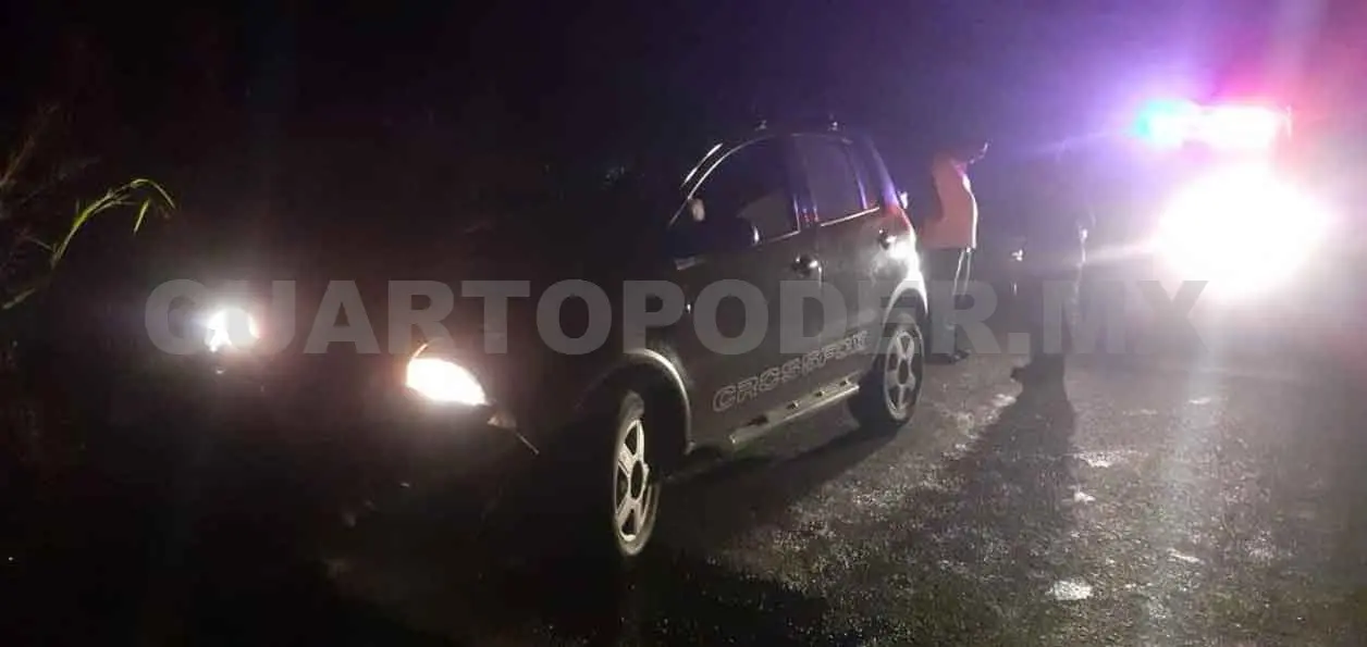 Muere pareja tras ser embestida por auto