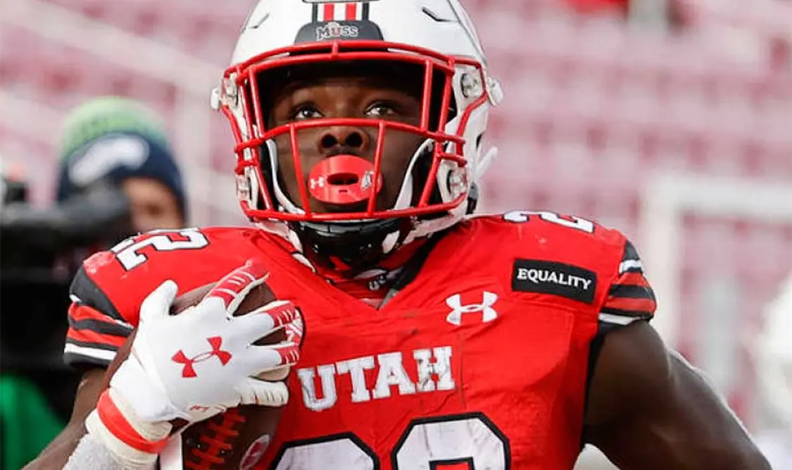 En su primer y único año en el Futbol Americano colegial, el corredor acarreó para 597 yardas y seis “touchdowns”. Agencias