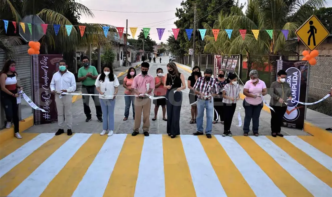 Inauguran vialidades de pavimento mixto en la colonia Procasa