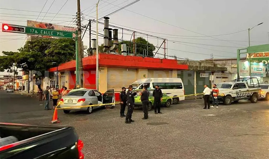 Llevaban al hospital a infartado, pero chocan