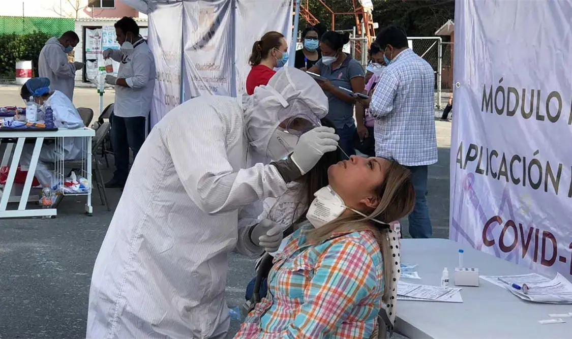 El 40 % de las pruebas de Covid da positivo
