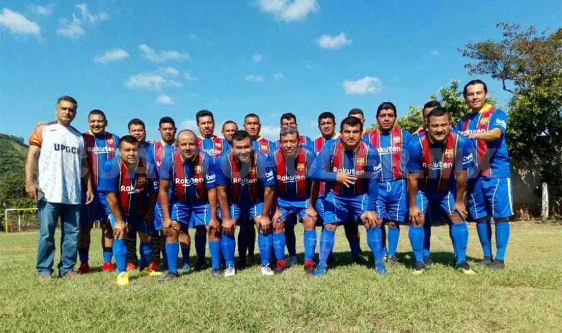 Exprofesionales golean en Amatenango