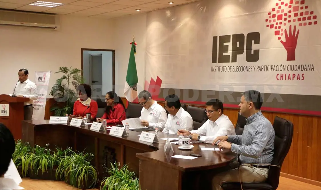 La especialista dijo que las autoridades electorales deben cuidar los derechos de todos. Guillermo Ramos / CP