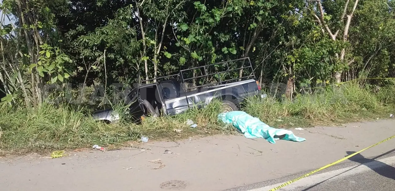 Los balean desde auto en marcha; un muerto