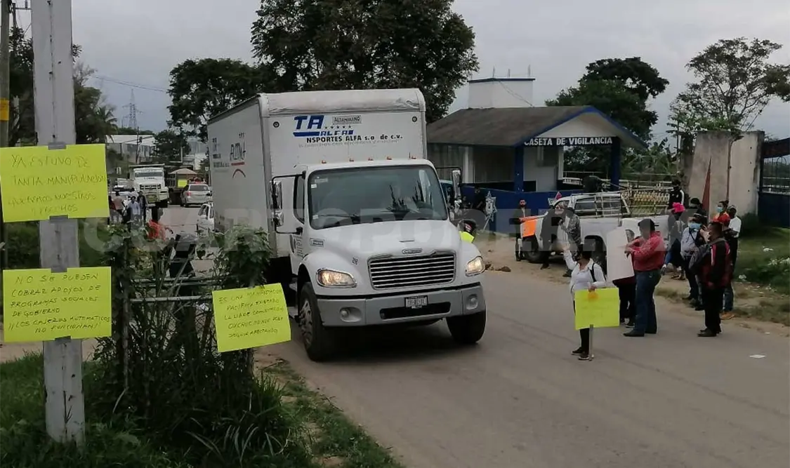 Bloqueo en Oxchuc incomunica a municipios