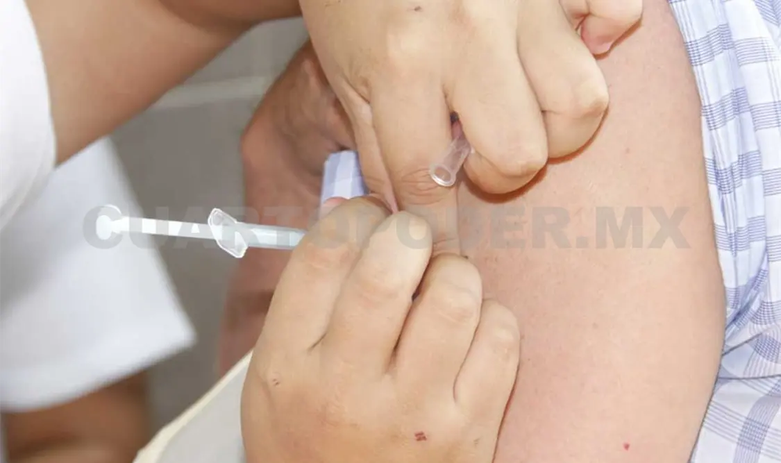 Mantienen vacunación contra influenza