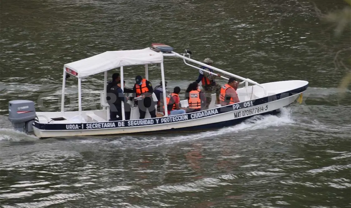 Hallan cadáver flotando en el tapón del río Grijalva