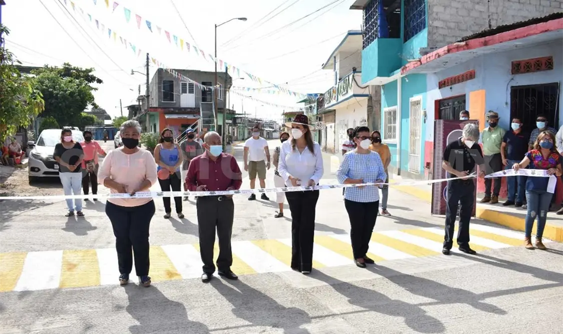 Inauguran calles en la colonia 11 de Septiembre