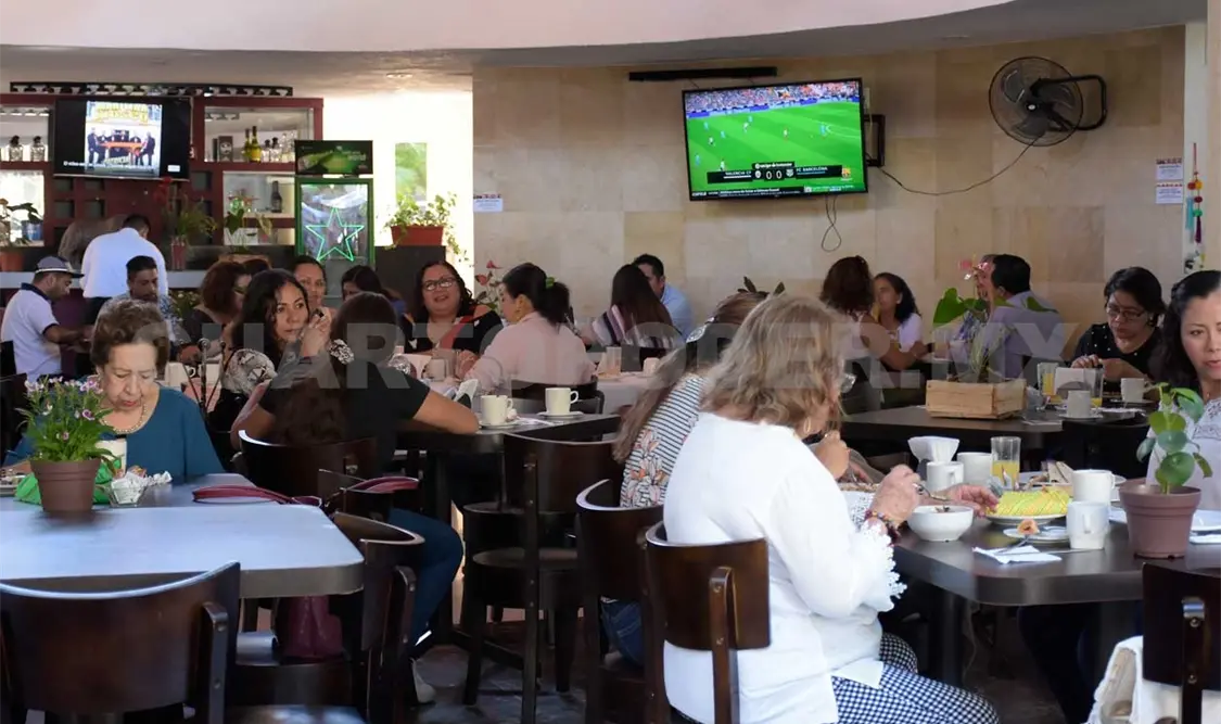 Regresar al aforo limitado, demandan