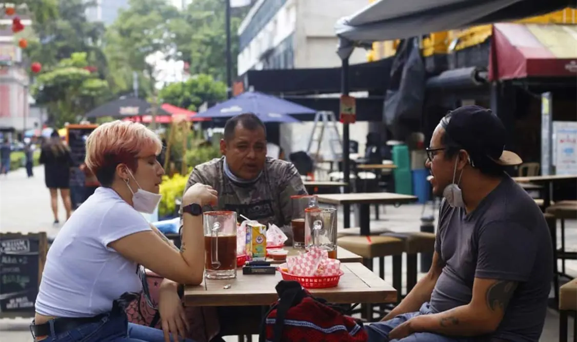 En restaurantes se dan más los contagios