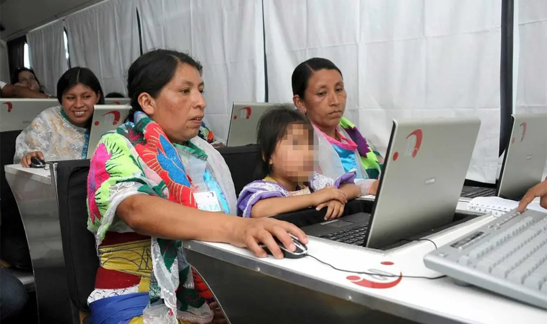 Avalan que pueblos queden exentos de pagar internet