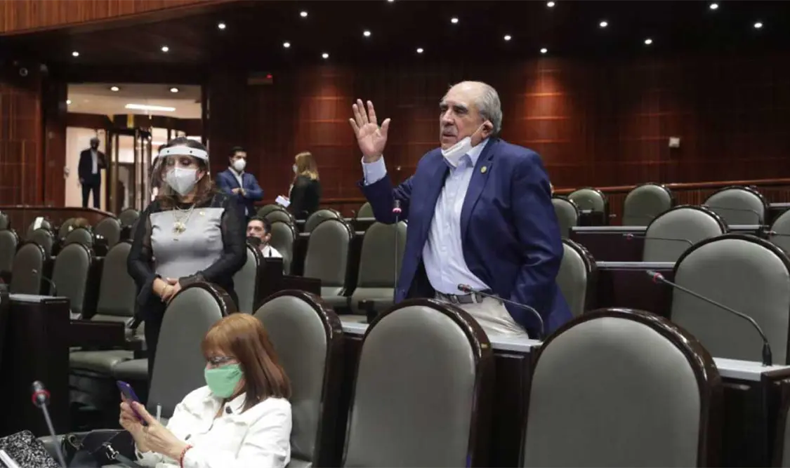 Arremeten contra el INE y Lorenzo Córdova