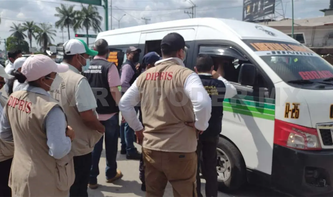 Realizan operativo para el uso de cubrebocas