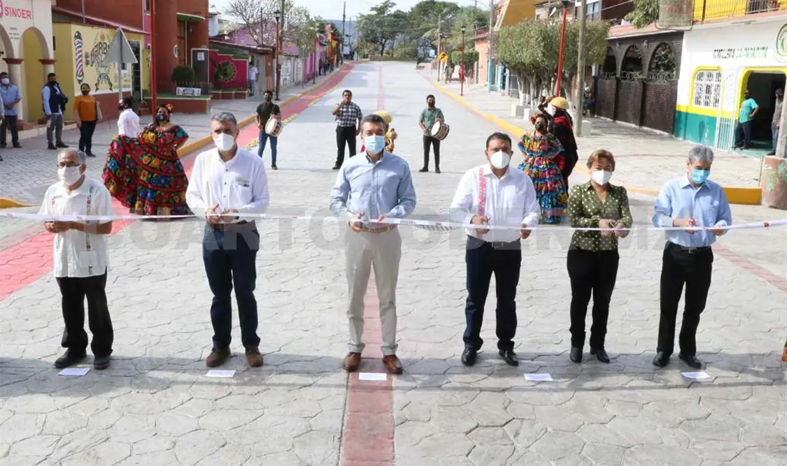 Inauguran rehabilitación de vía de acceso a Chiapa de Corzo
