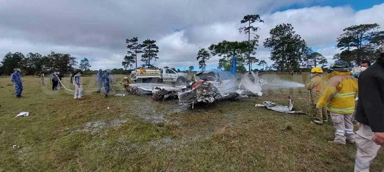 Se desploma avioneta fumigadora; un lesionado