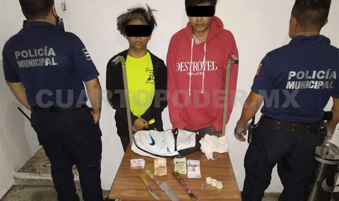 Detienen en persecución a dos asaltantes de OXXO