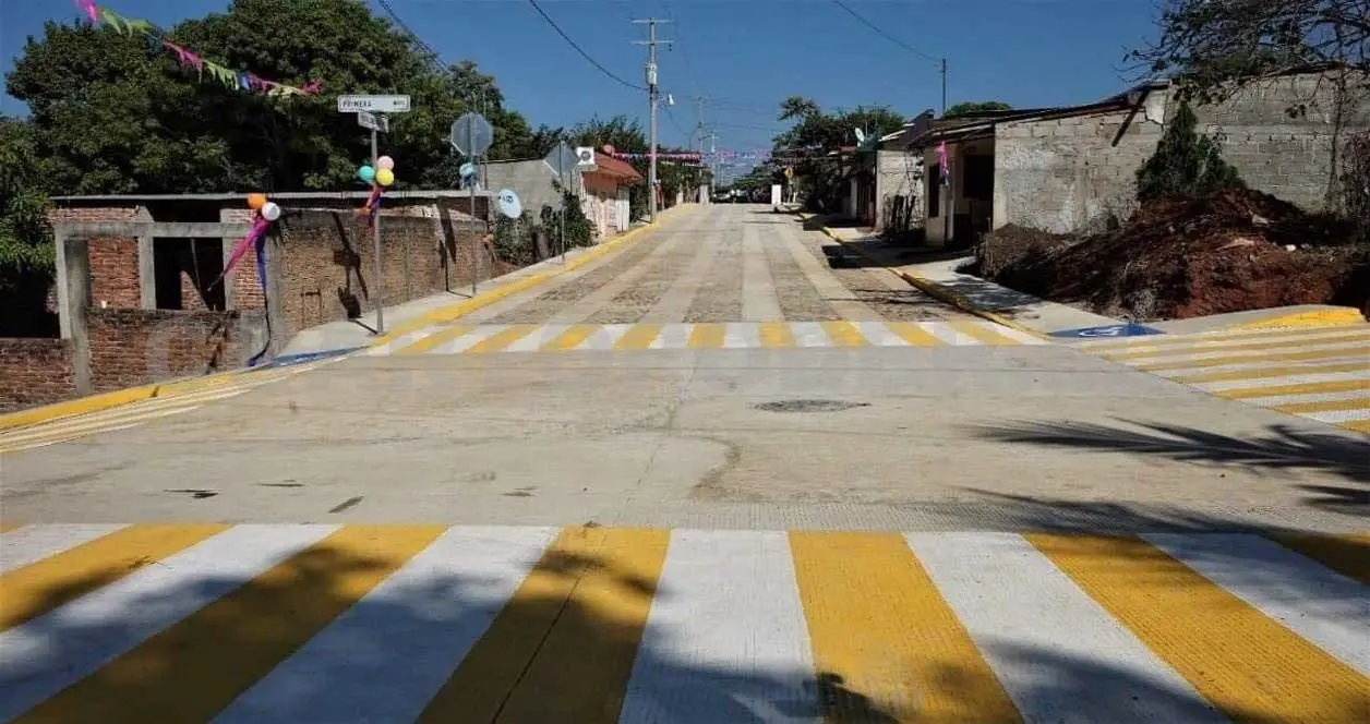 Inauguran pavimentación en colonia Linda Vista