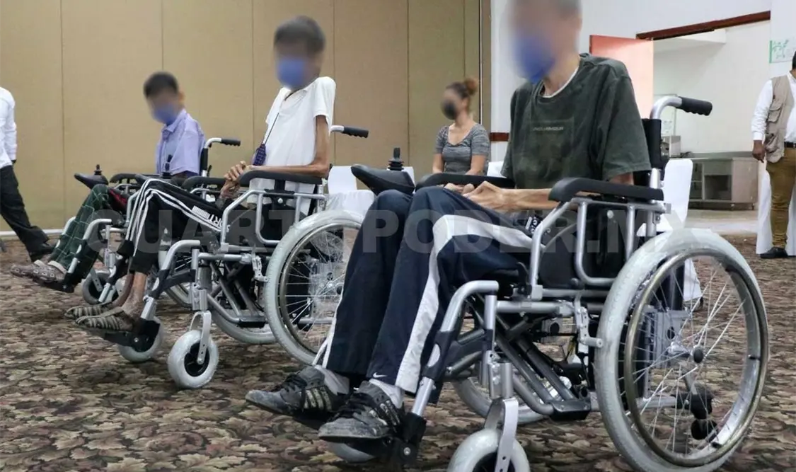 Entregan ayudas técnicas a personas con discapacidad