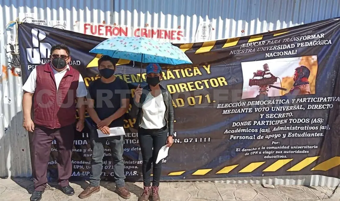 Estudiantes protestan ante imposición de director