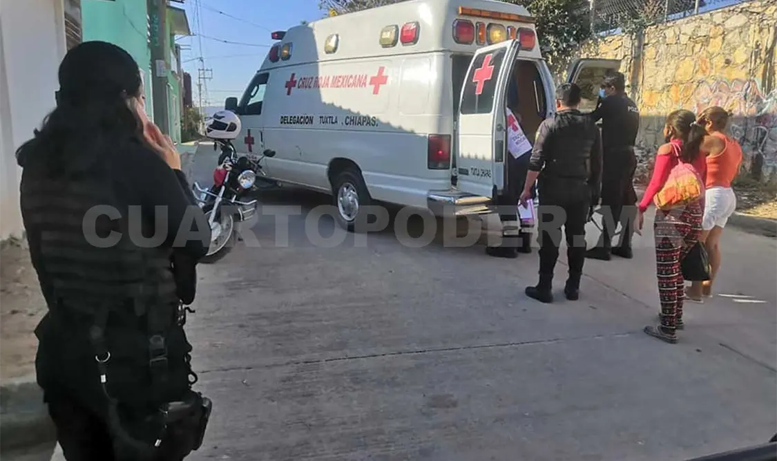 Niño es acuchillado por padrastro y lo abandona