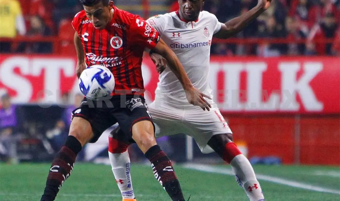 Tijuana recibe la visita del líder Toluca