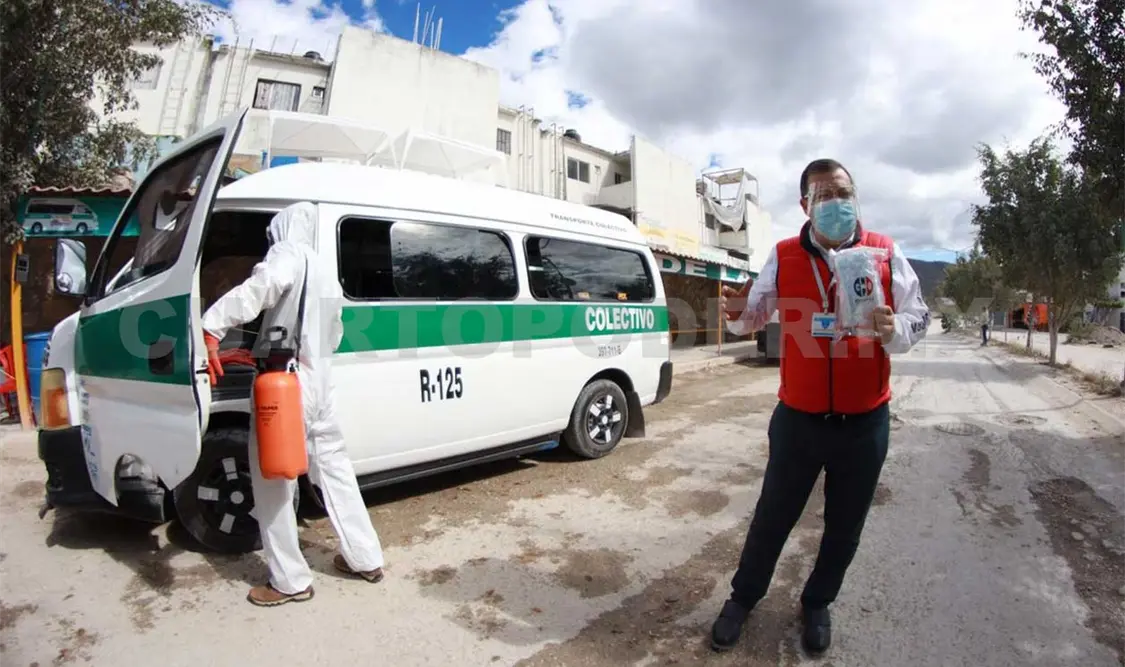 Exhortan a transportistas a sanitizar las unidades