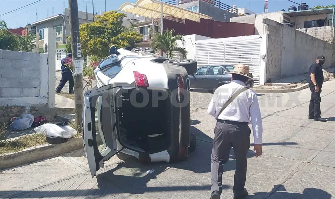 Conductora termina lesionada en colisión