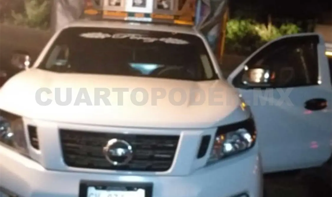 Violento atraco carretero; secuestran a un hombre